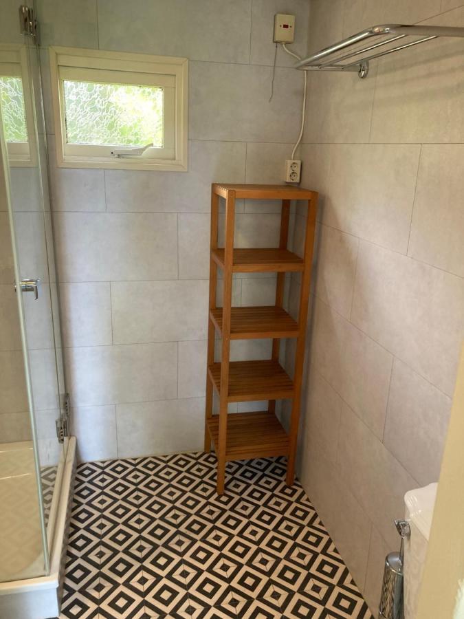 Chalet Wild Forest, Knus Chalet Op De Veluwe Met Gratis Parkeren Putten Exterior photo