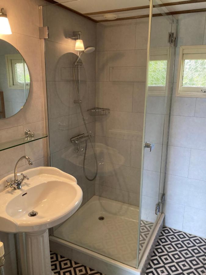 Chalet Wild Forest, Knus Chalet Op De Veluwe Met Gratis Parkeren Putten Exterior photo